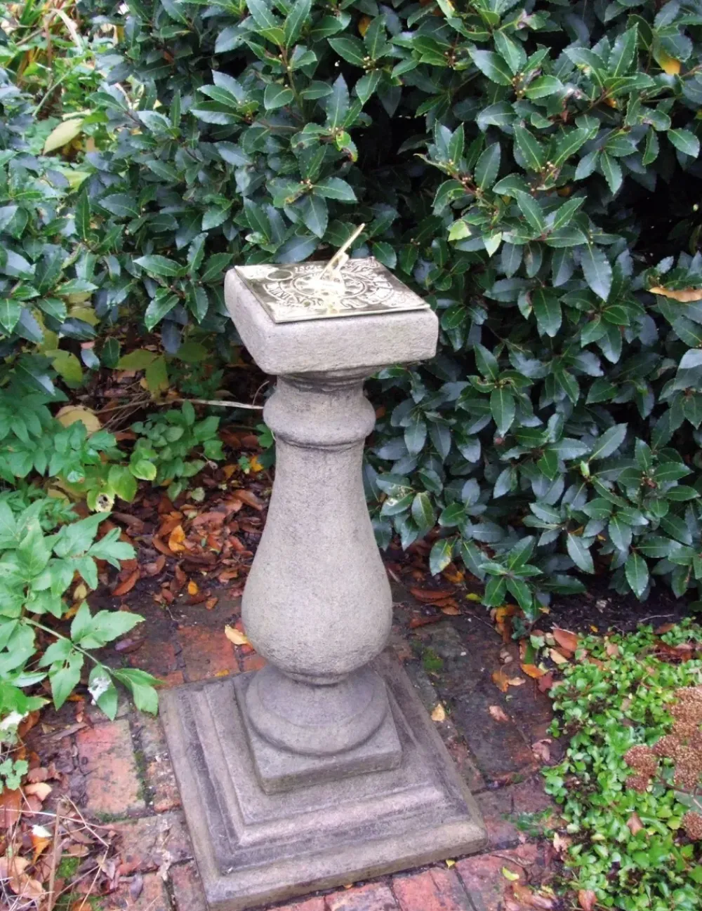 Garden Sundials^Statues & Sculptures Baluster Brass Stone Garden Sundial