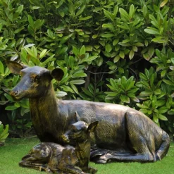 Stags & Deers^Statues & Sculptures Laying Doe & Fawn 55cm Bronze Metal Garden Statues