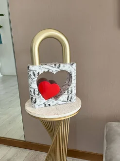 Table Top|Contemporary^Statues & Sculptures Wealth Padlock 38cm Gold Resin Indoor Sculpture